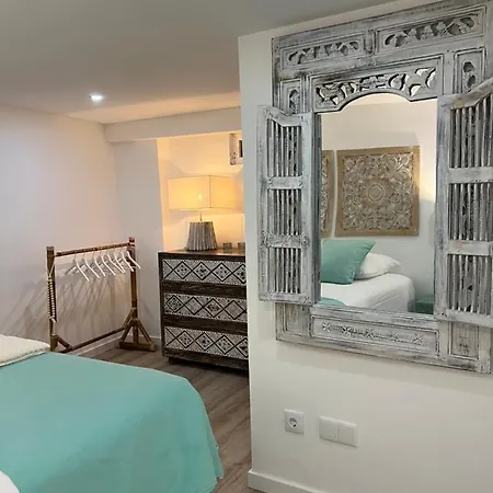 Casinha Dos Remedios * リスボン