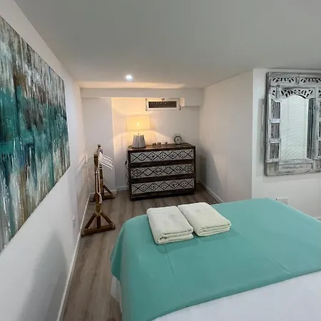 Casinha Dos Remedios * リスボン